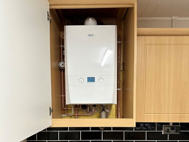 images/boiler-installers/slider/bathroom-installers-7-kireth-ai.jpeg